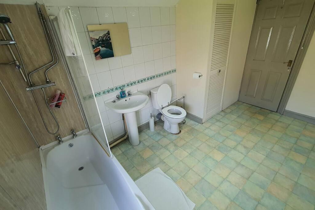 شقة Free Netflix, Large House, Great Price كارديف المظهر الخارجي الصورة